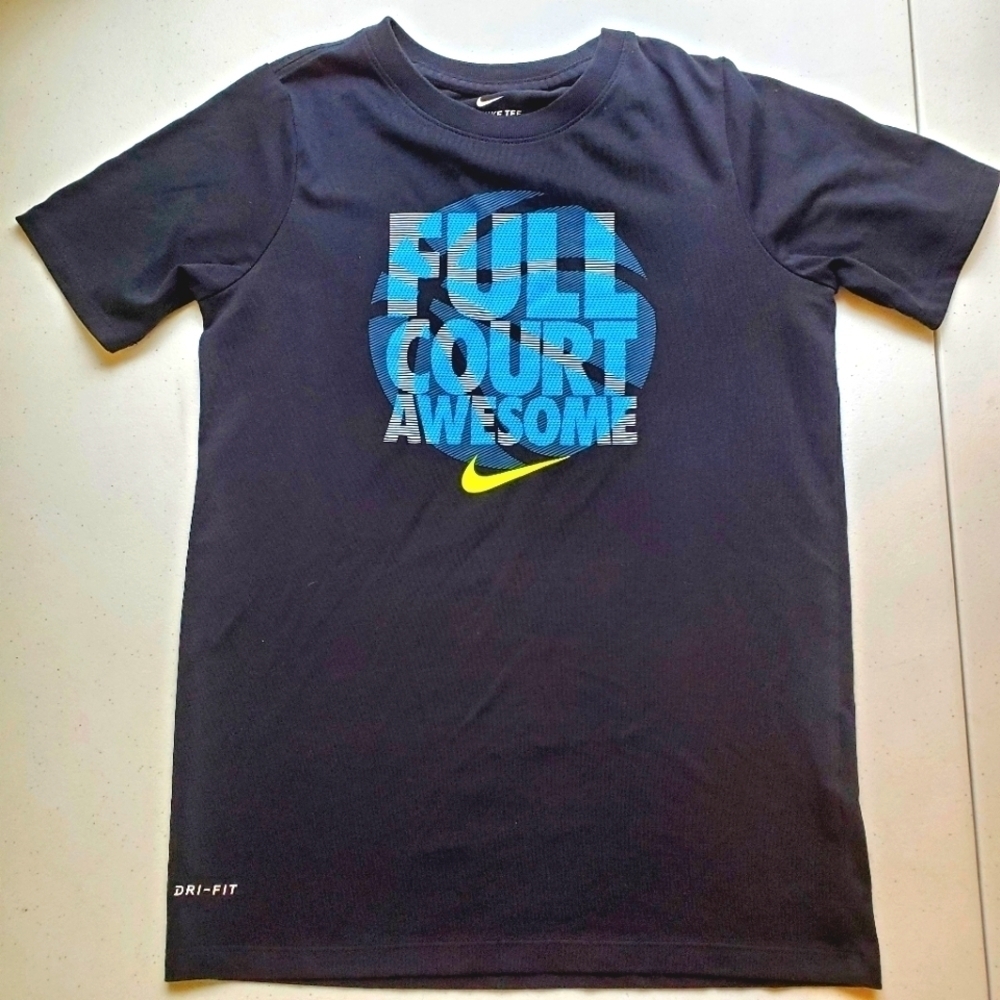 Nike Dri-fit‎ Small black T-shirt Full Court Awesome Basketball